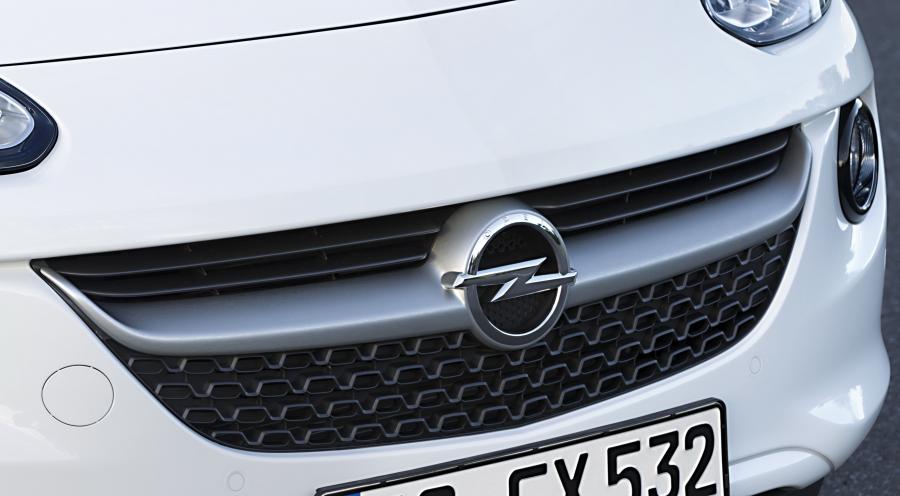 Детали экстерьера Opel Adam White Link 2013 года  (фото 4 из 7)